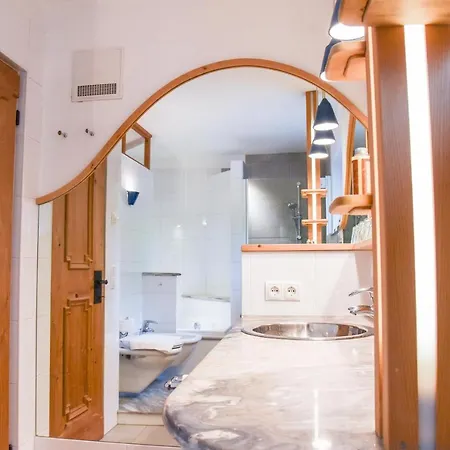 Rocca Apartment *